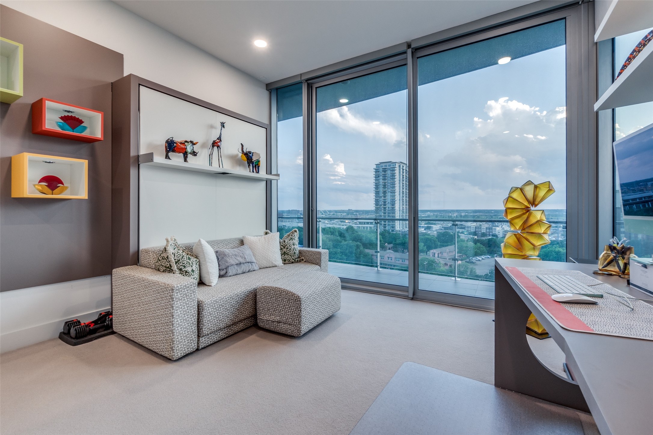 3130 N Harwood Street Dallas TX 75201