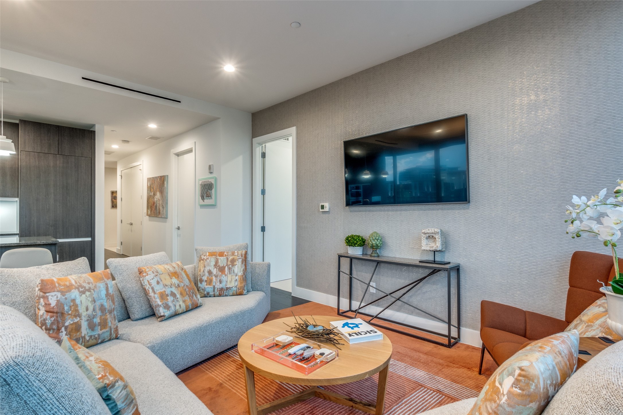 3130 N Harwood Street Dallas TX 75201