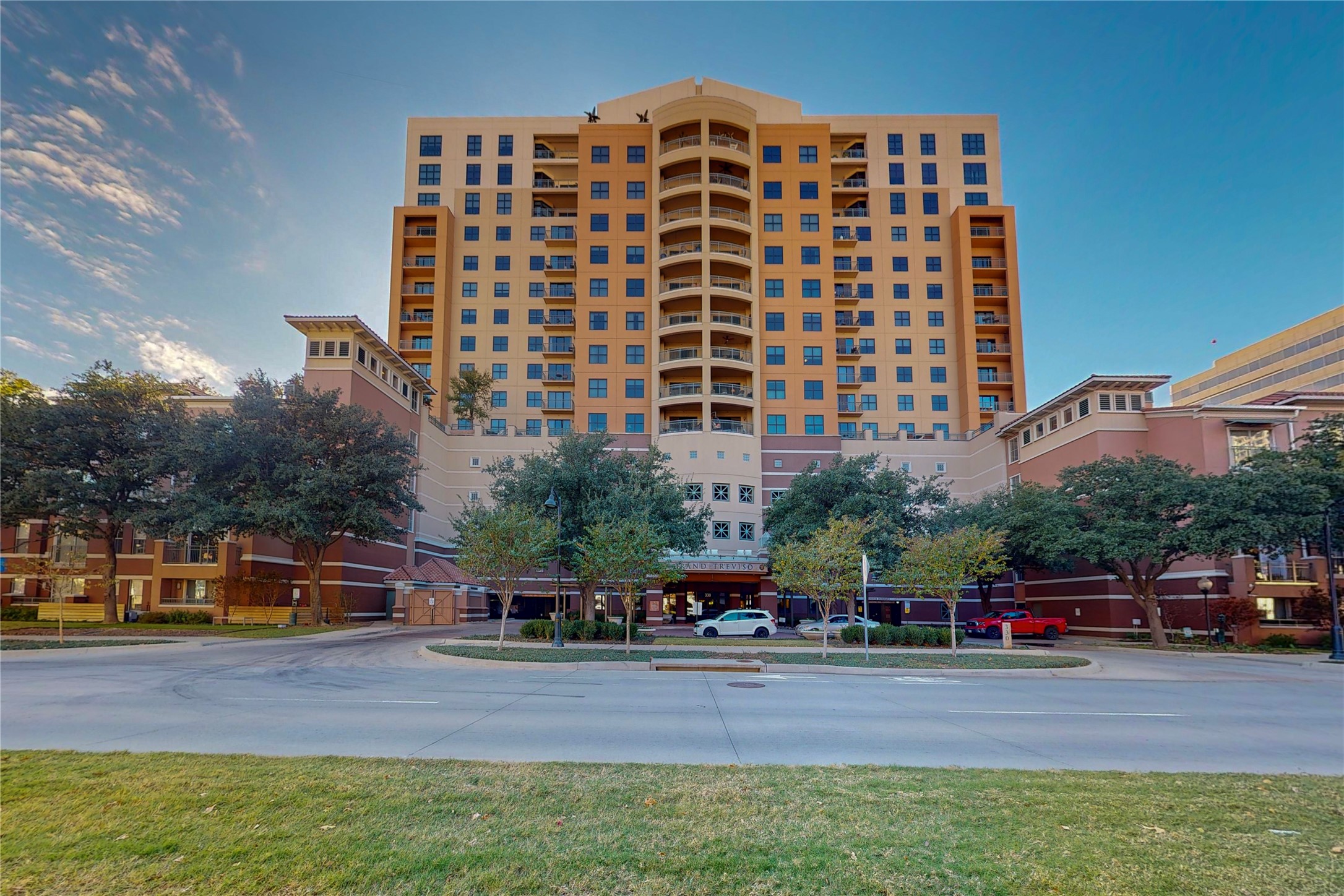 330 Las Colinas Boulevard E Irving TX 75039