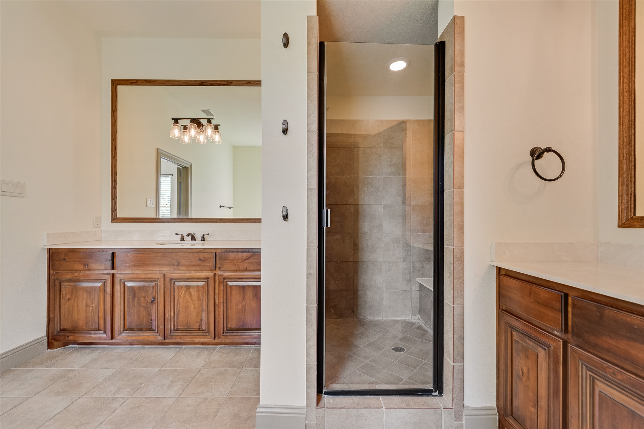 10543 Steinbeck Lane Irving TX 75063