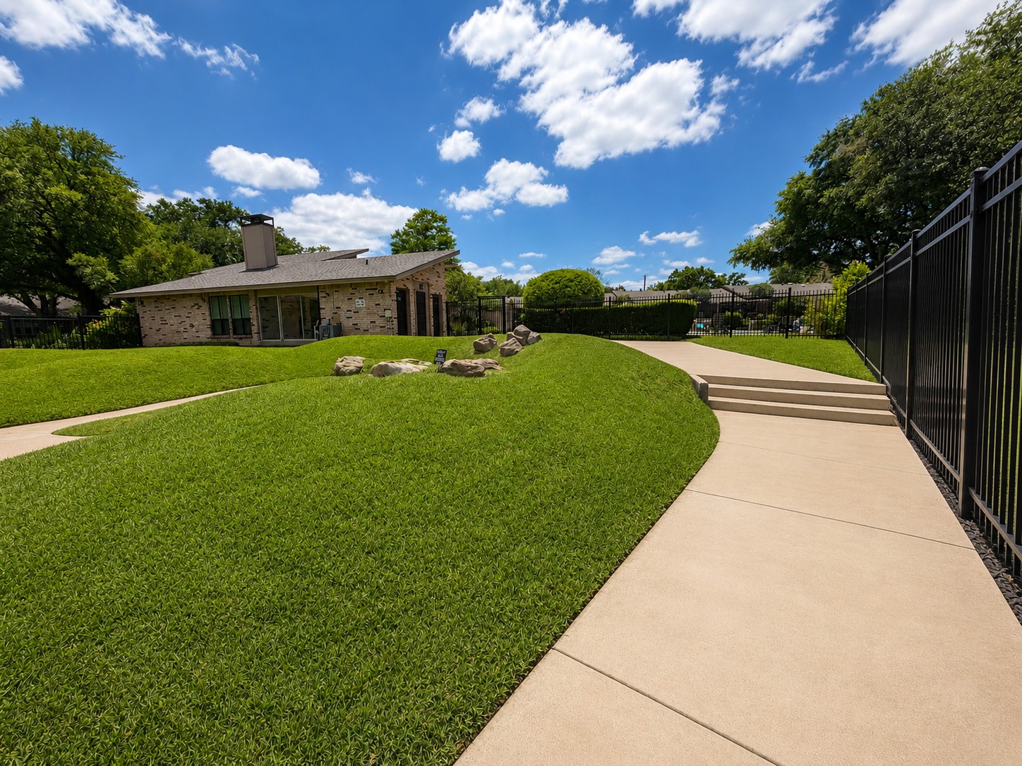 7512 Woodthrush Drive Dallas TX 75230