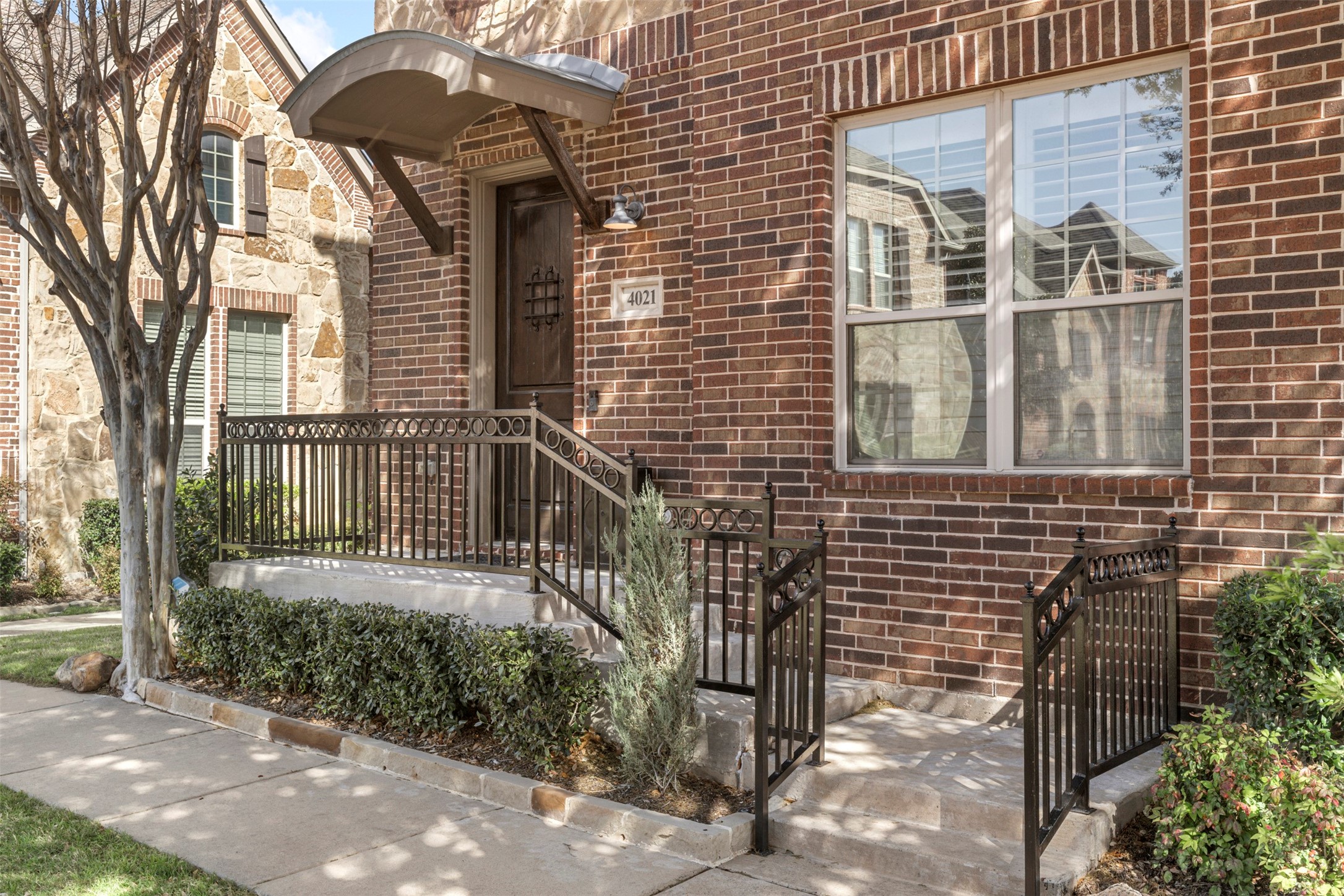 4021 Winsor Drive Farmers Branch TX 75244