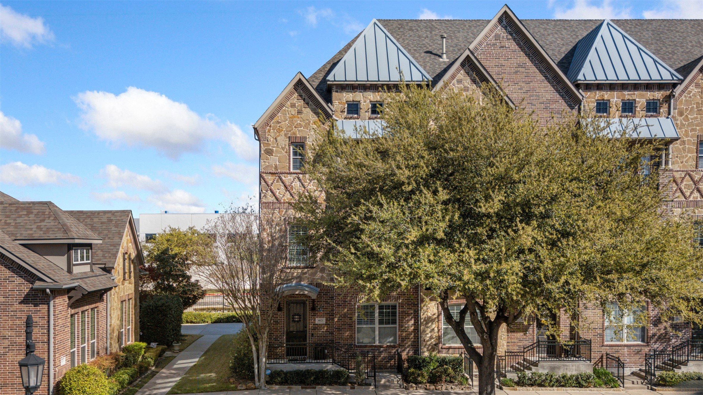 4021 Winsor Drive Farmers Branch TX 75244