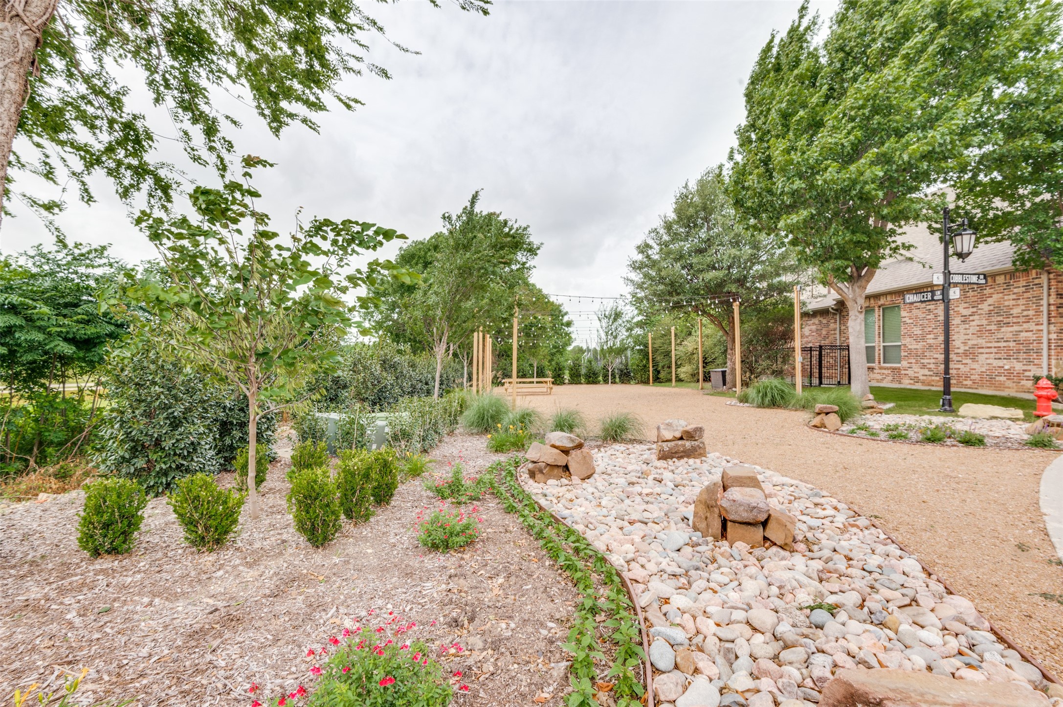 4021 Winsor Drive Farmers Branch TX 75244