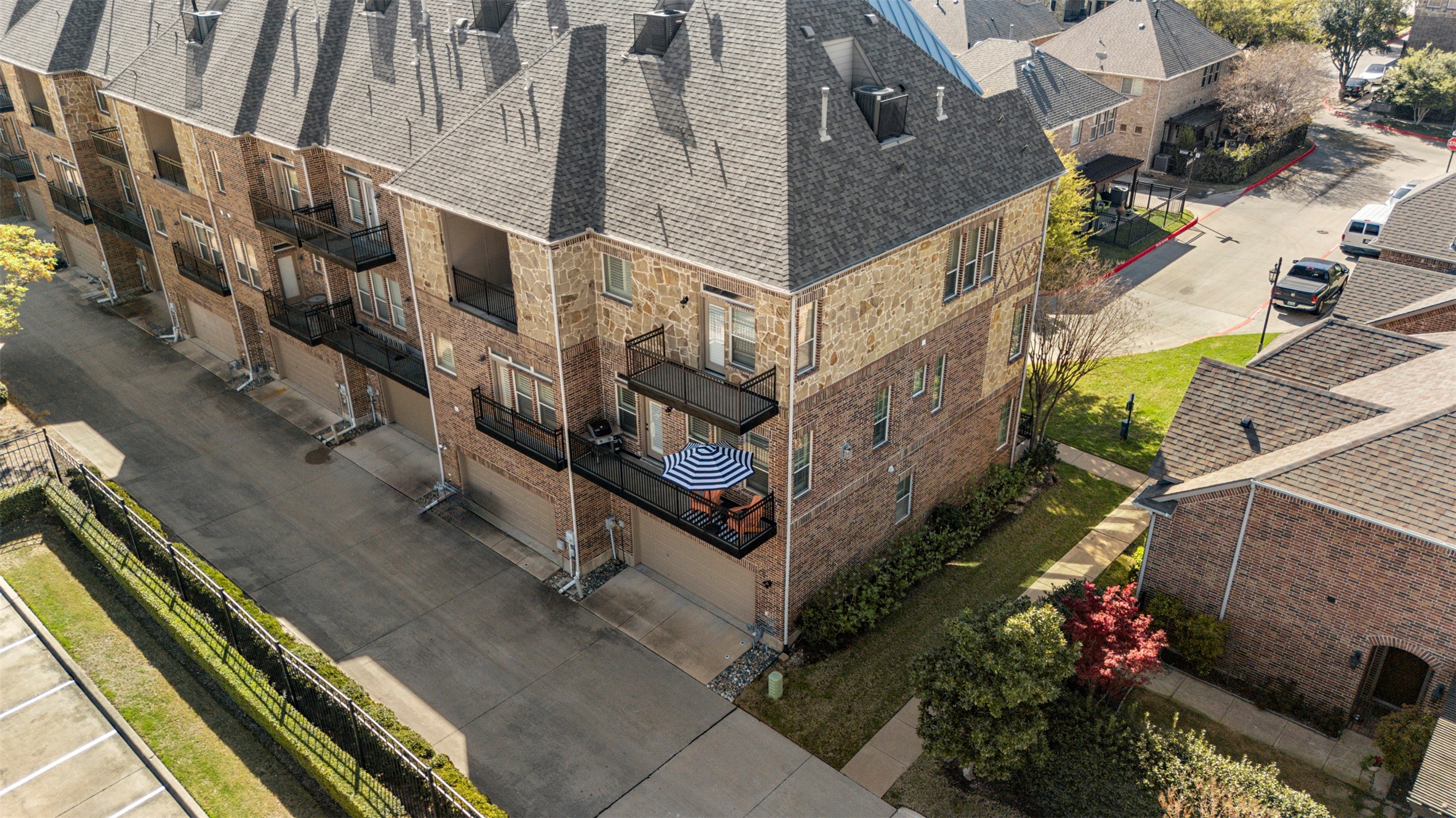4021 Winsor Drive Farmers Branch TX 75244