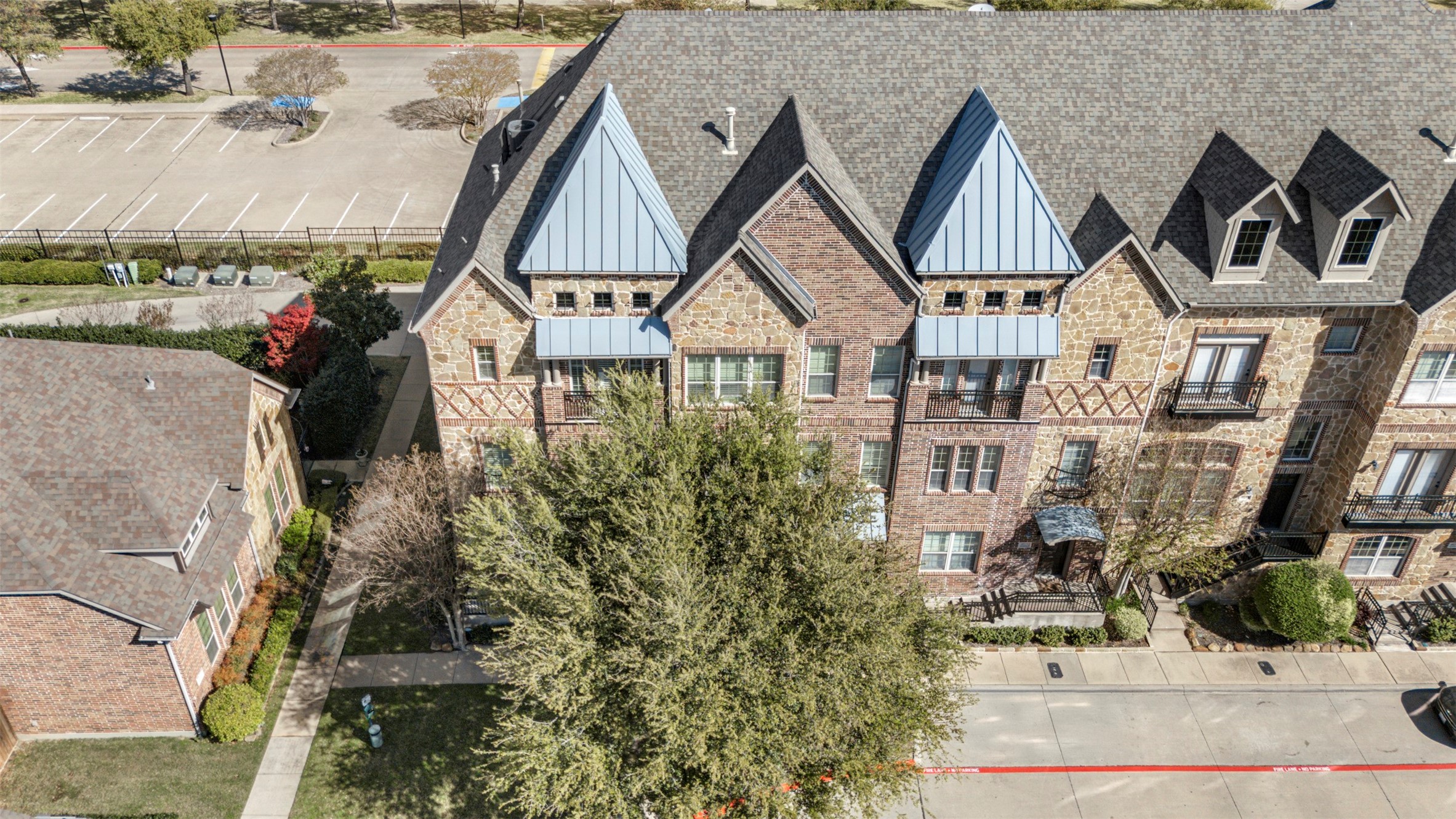 4021 Winsor Drive Farmers Branch TX 75244