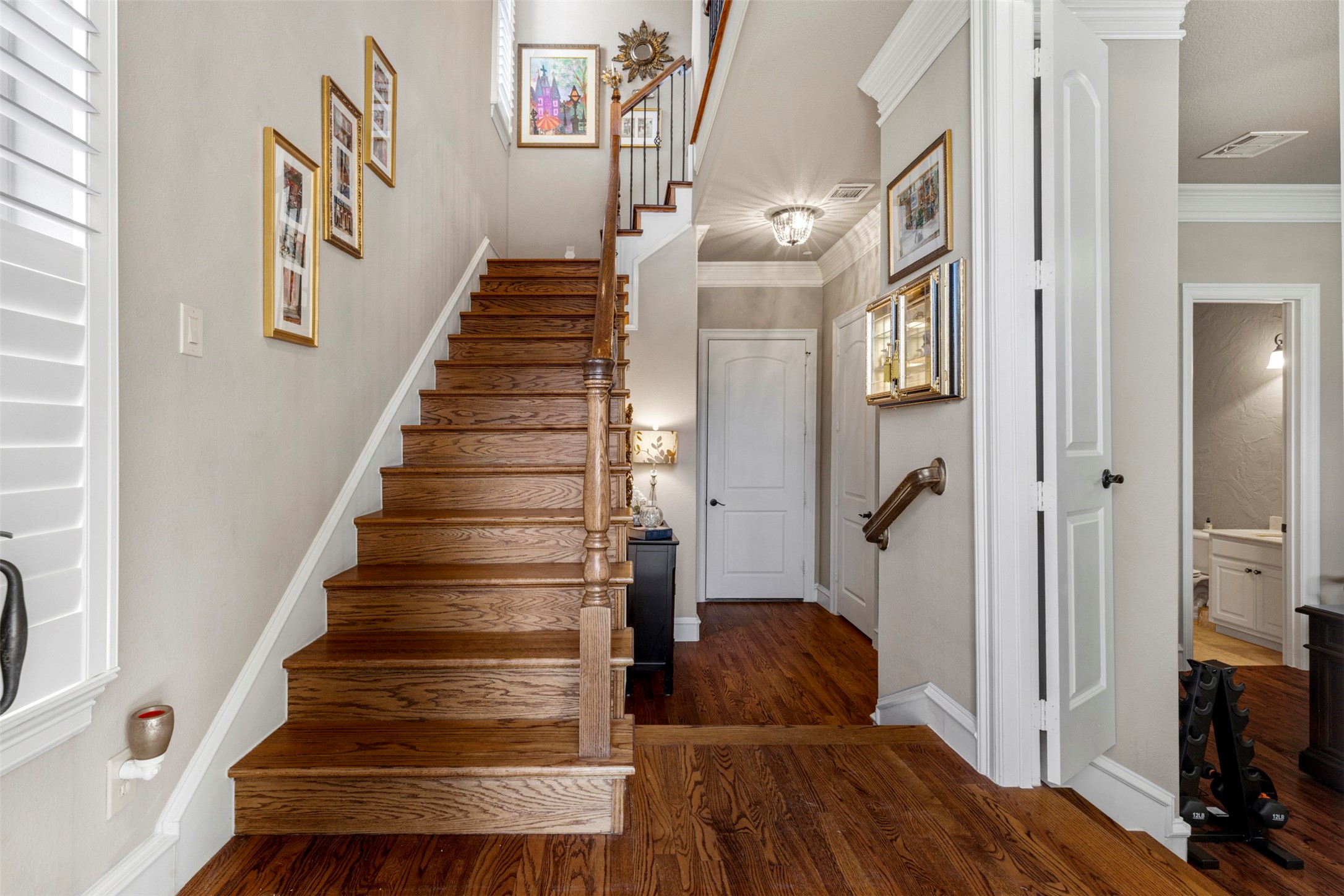 4021 Winsor Drive Farmers Branch TX 75244