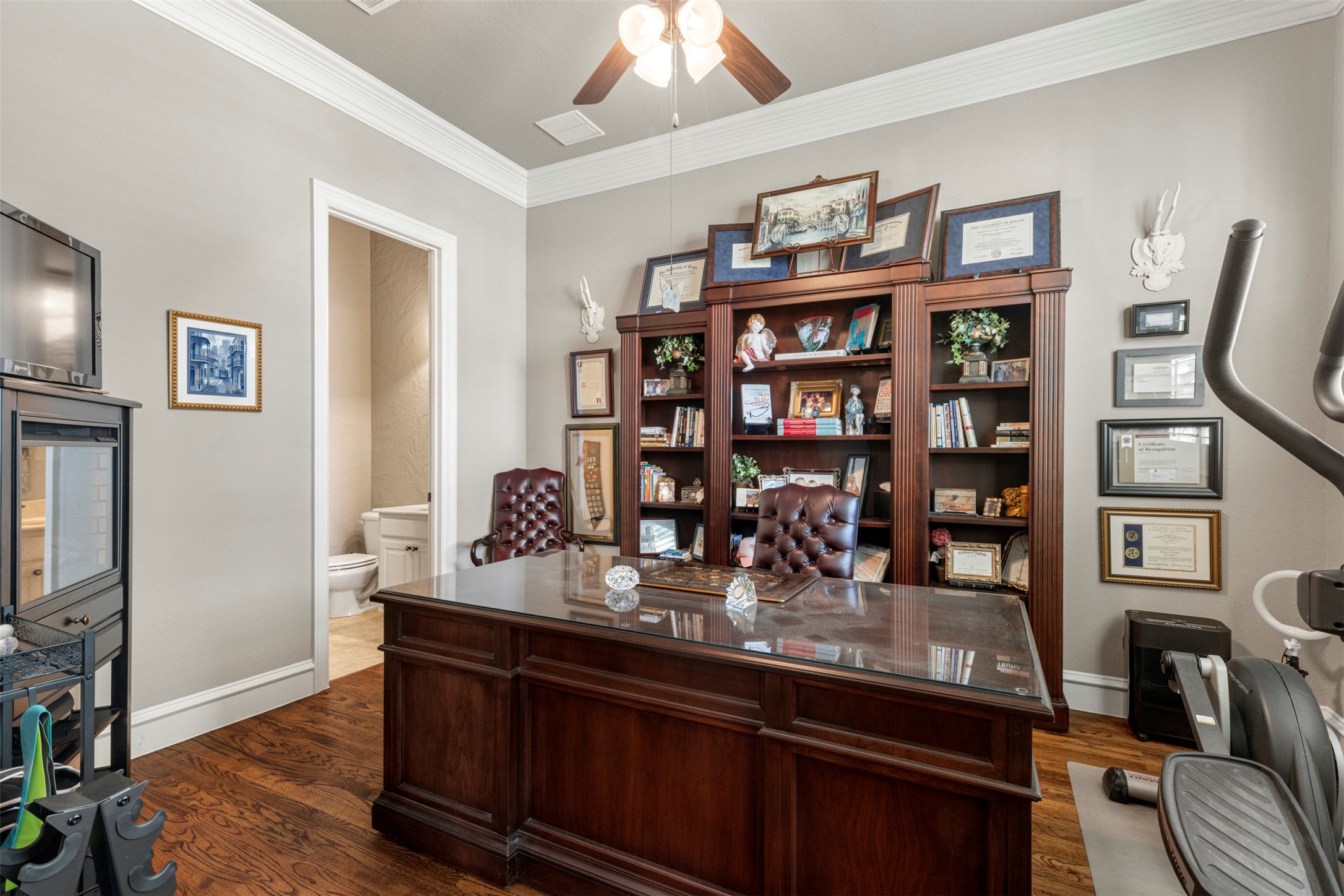 4021 Winsor Drive Farmers Branch TX 75244