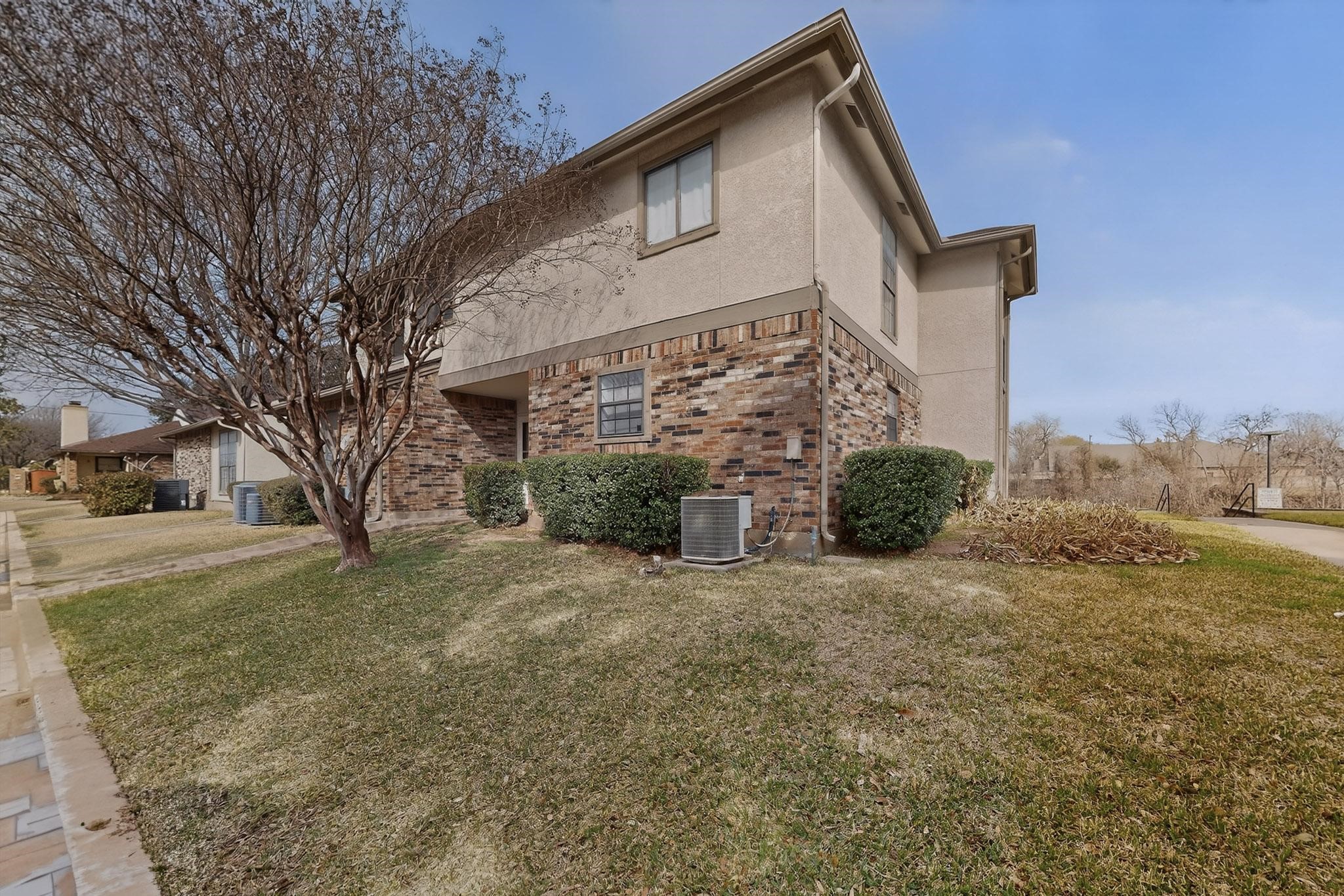 1025 Turtle Lake Boulevard Irving TX 75060