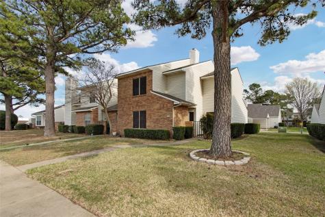 708 Woodbend Drive Lewisville TX 75067