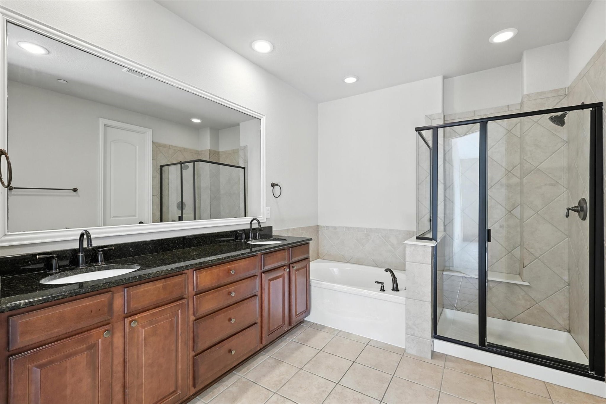 6755 Plaza Via Irving TX 75039