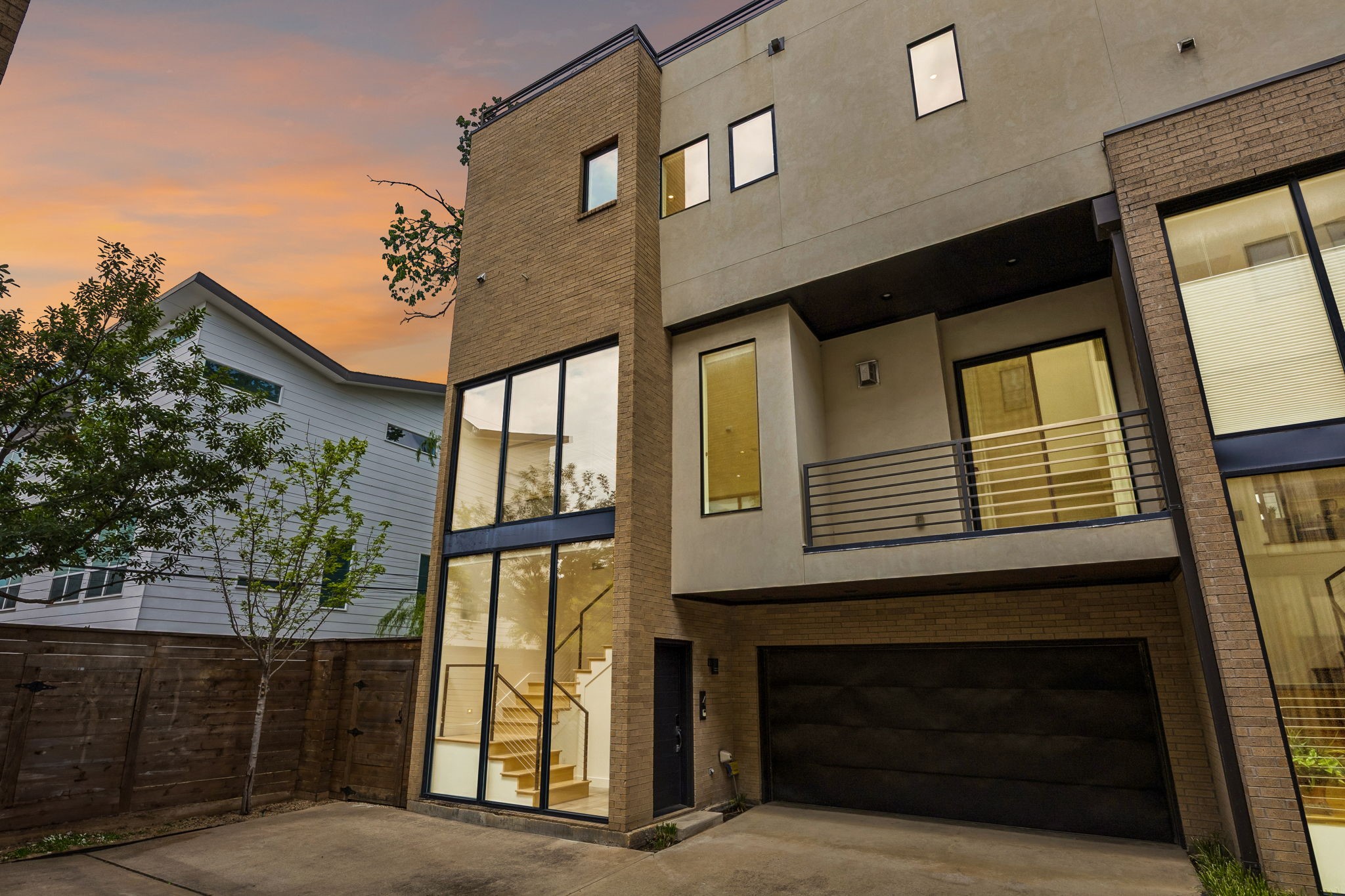 1851 Summit Avenue Dallas TX 75206