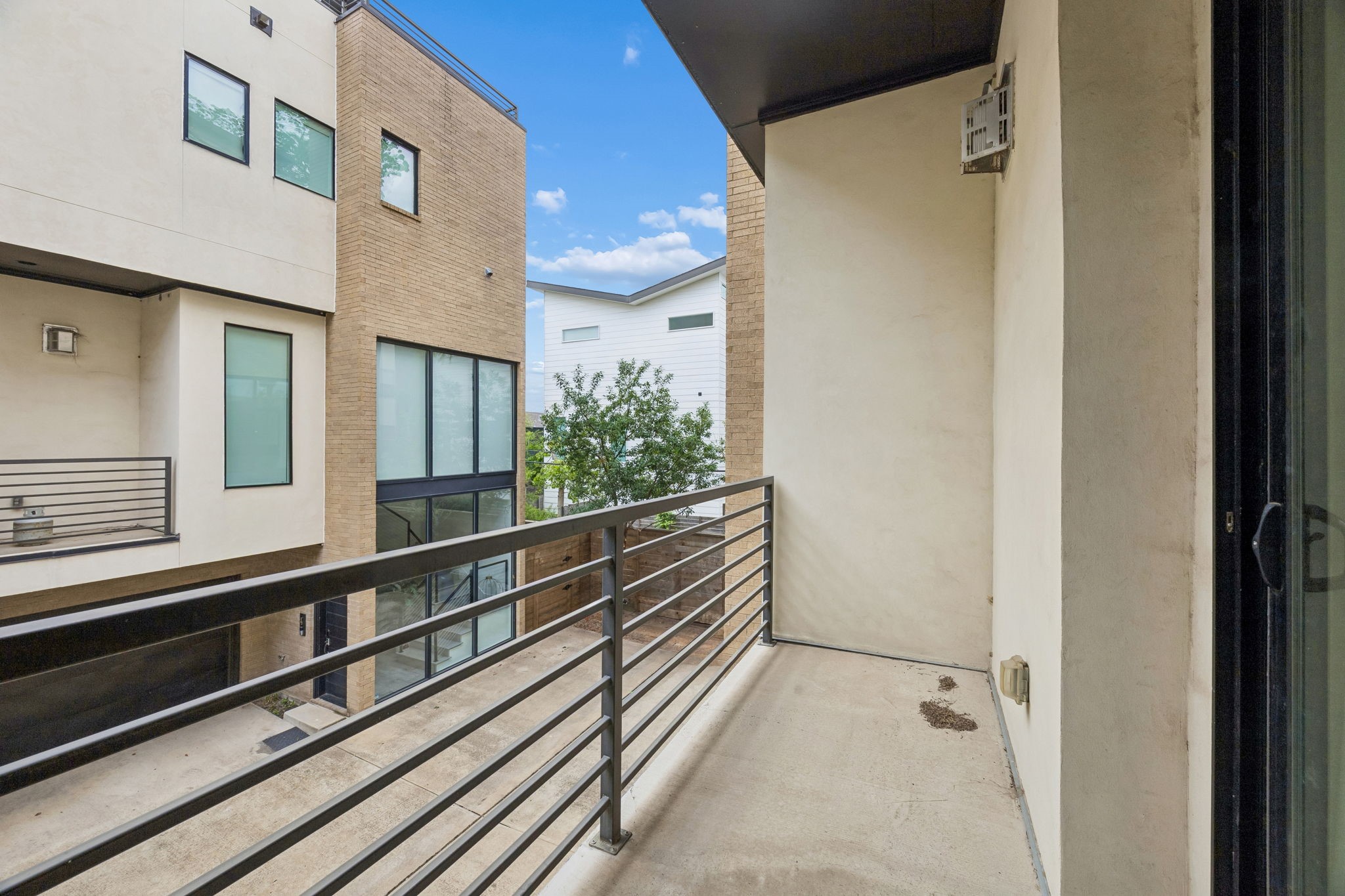 1851 Summit Avenue Dallas TX 75206