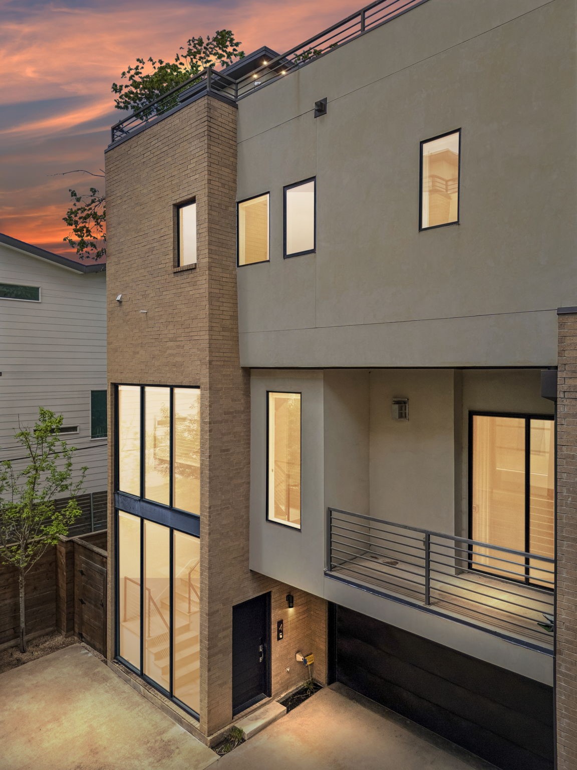 1851 Summit Avenue Dallas TX 75206