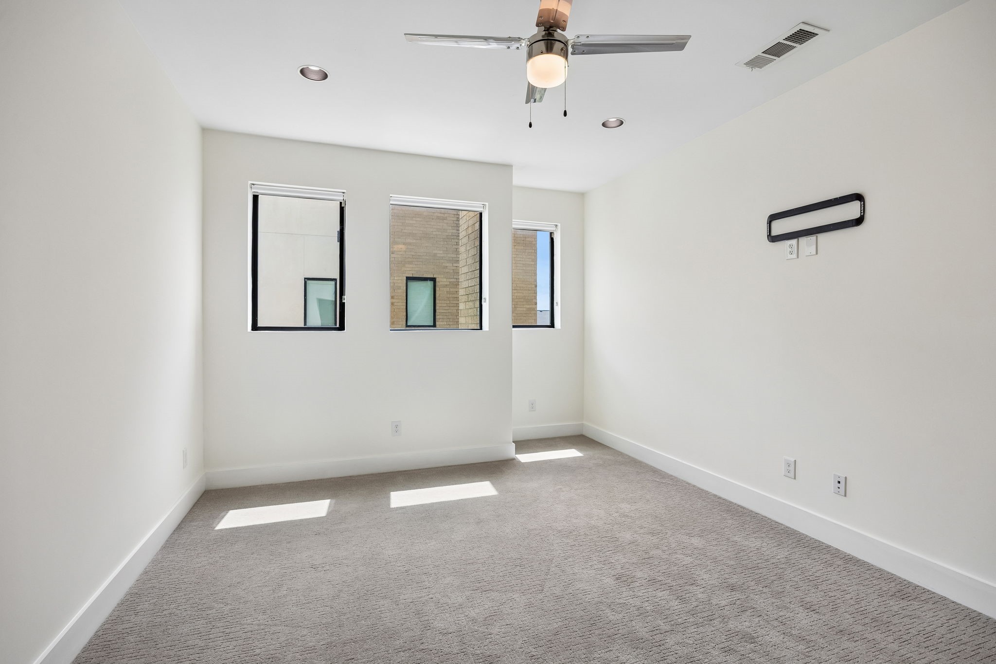 1851 Summit Avenue Dallas TX 75206