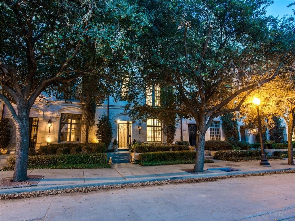 2222 Worthington Street Dallas TX 75204