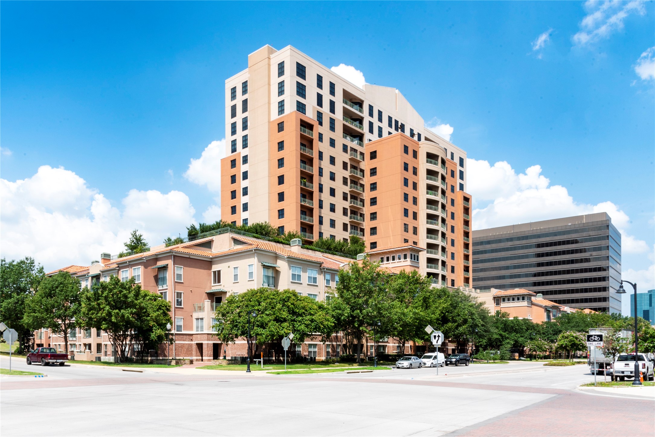 330 Las Colinas Boulevard E Irving TX 75039