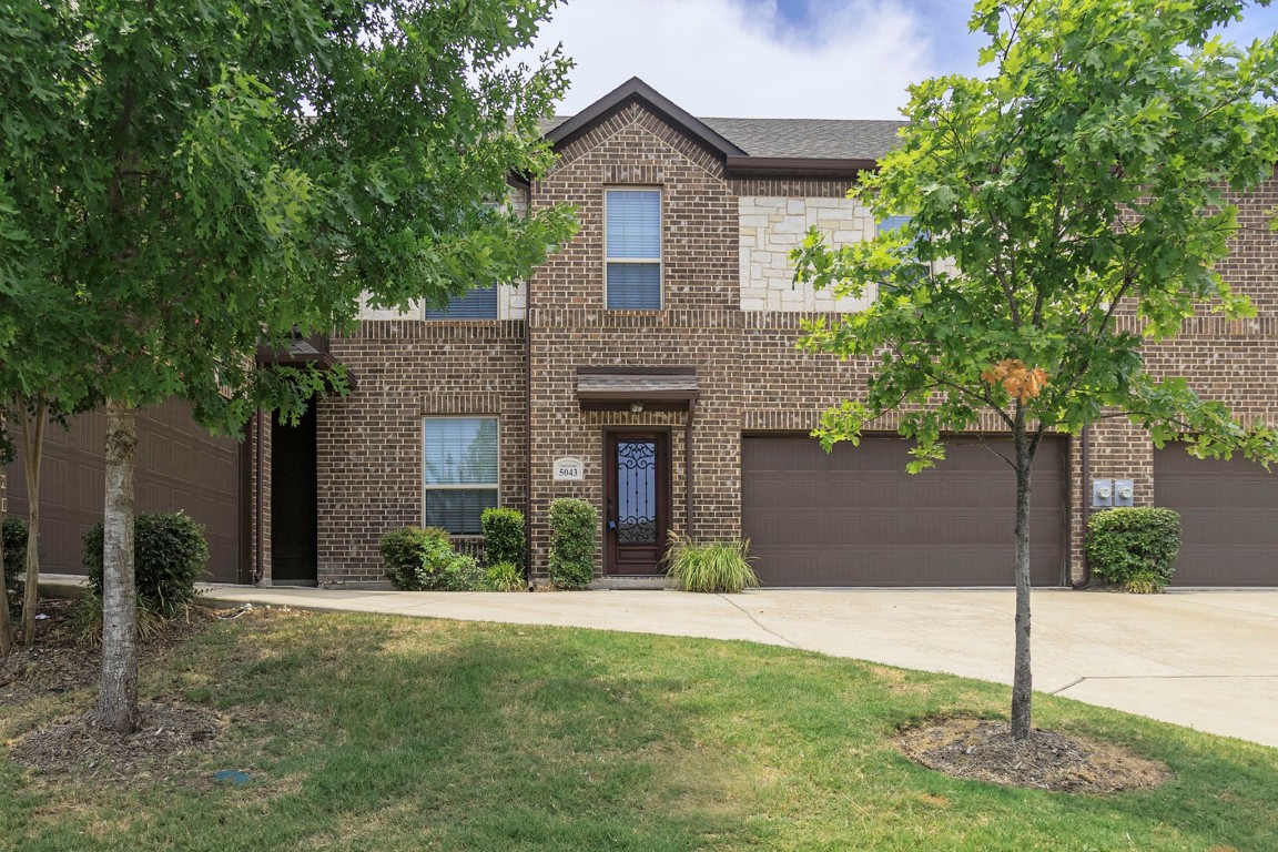 5043 Venecia Way Grand Prairie TX 75052