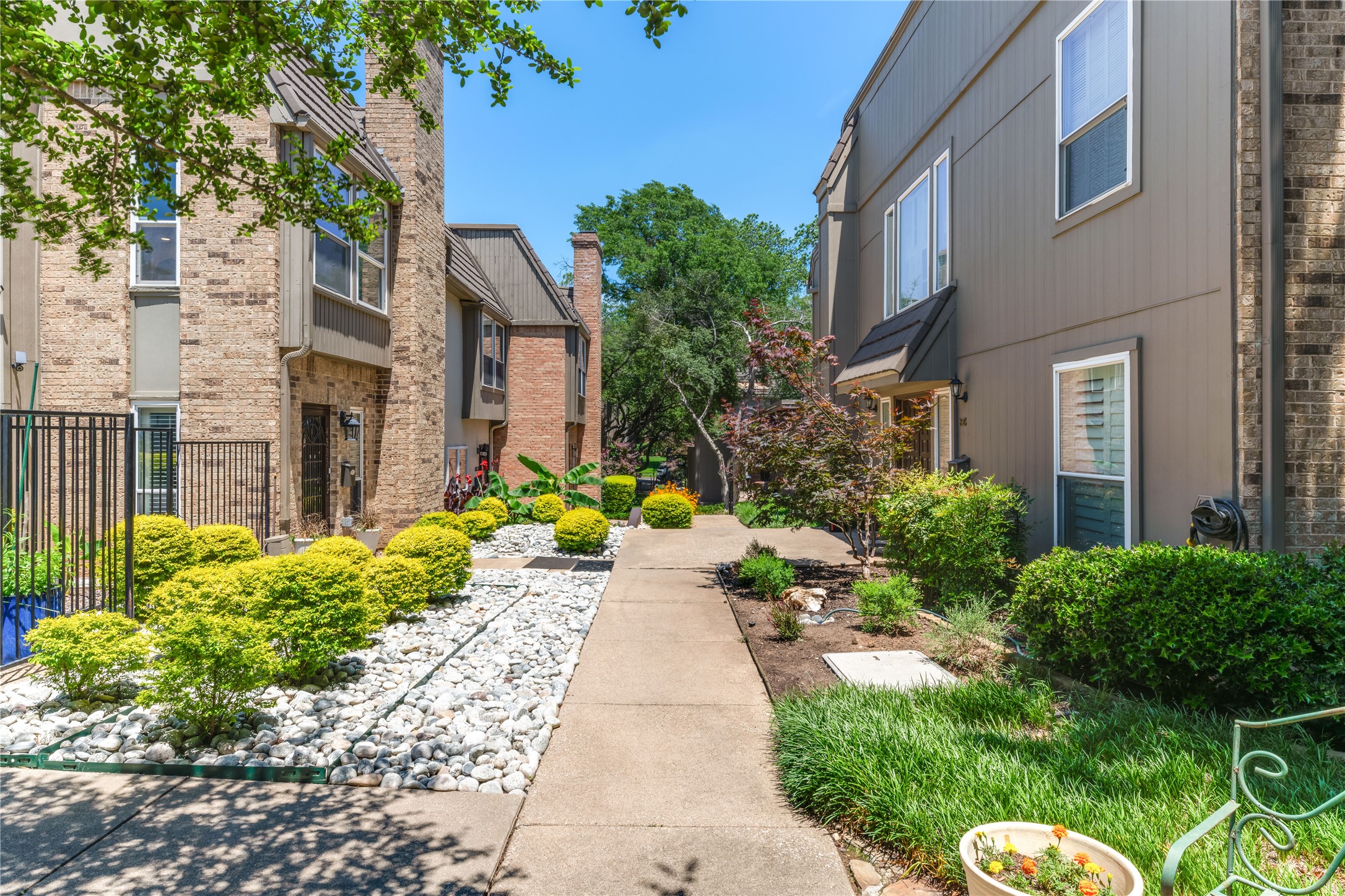 4533 Rawlins Street Dallas TX 75219