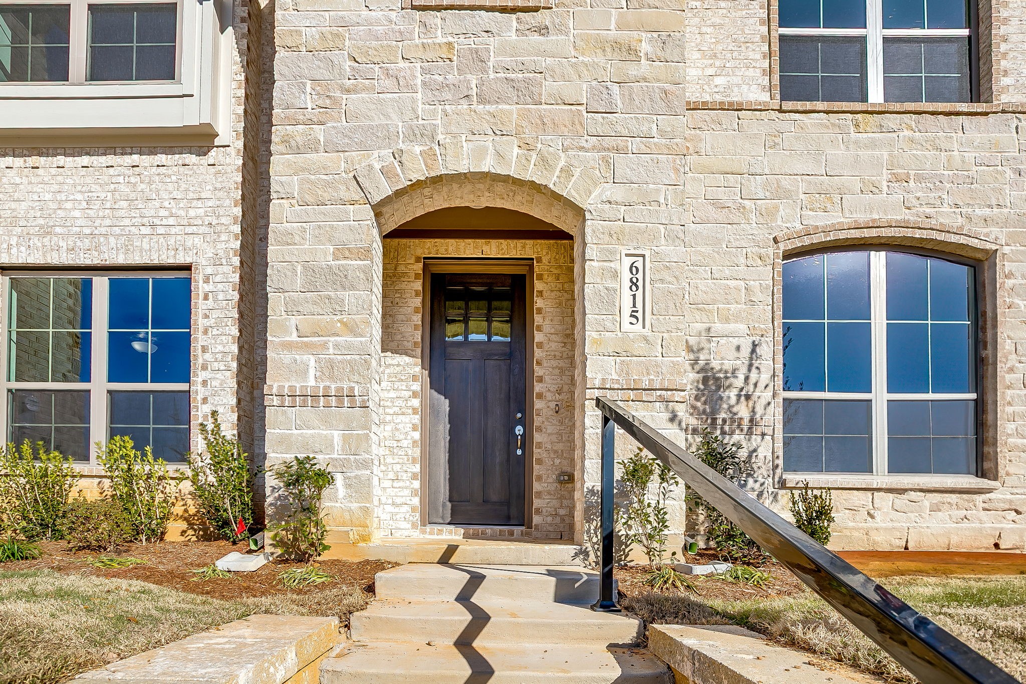 6815 Robert Reed Drive Arlington TX 76001