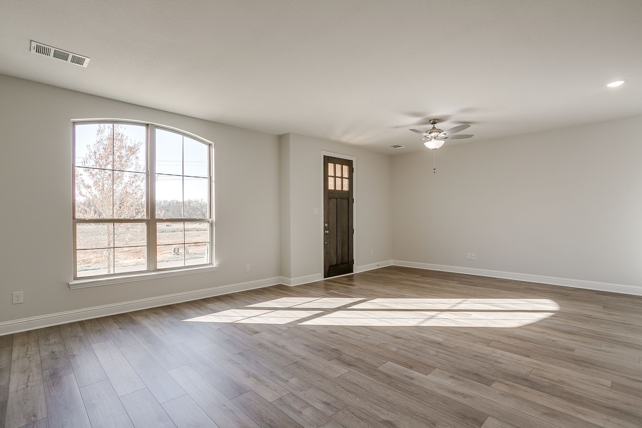 6815 Robert Reed Drive Arlington TX 76001