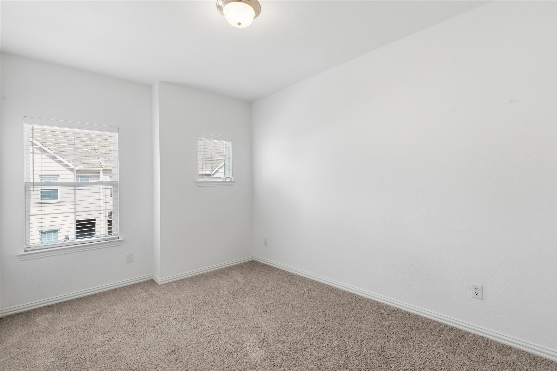 9924 Hennings Street Irving TX 75063