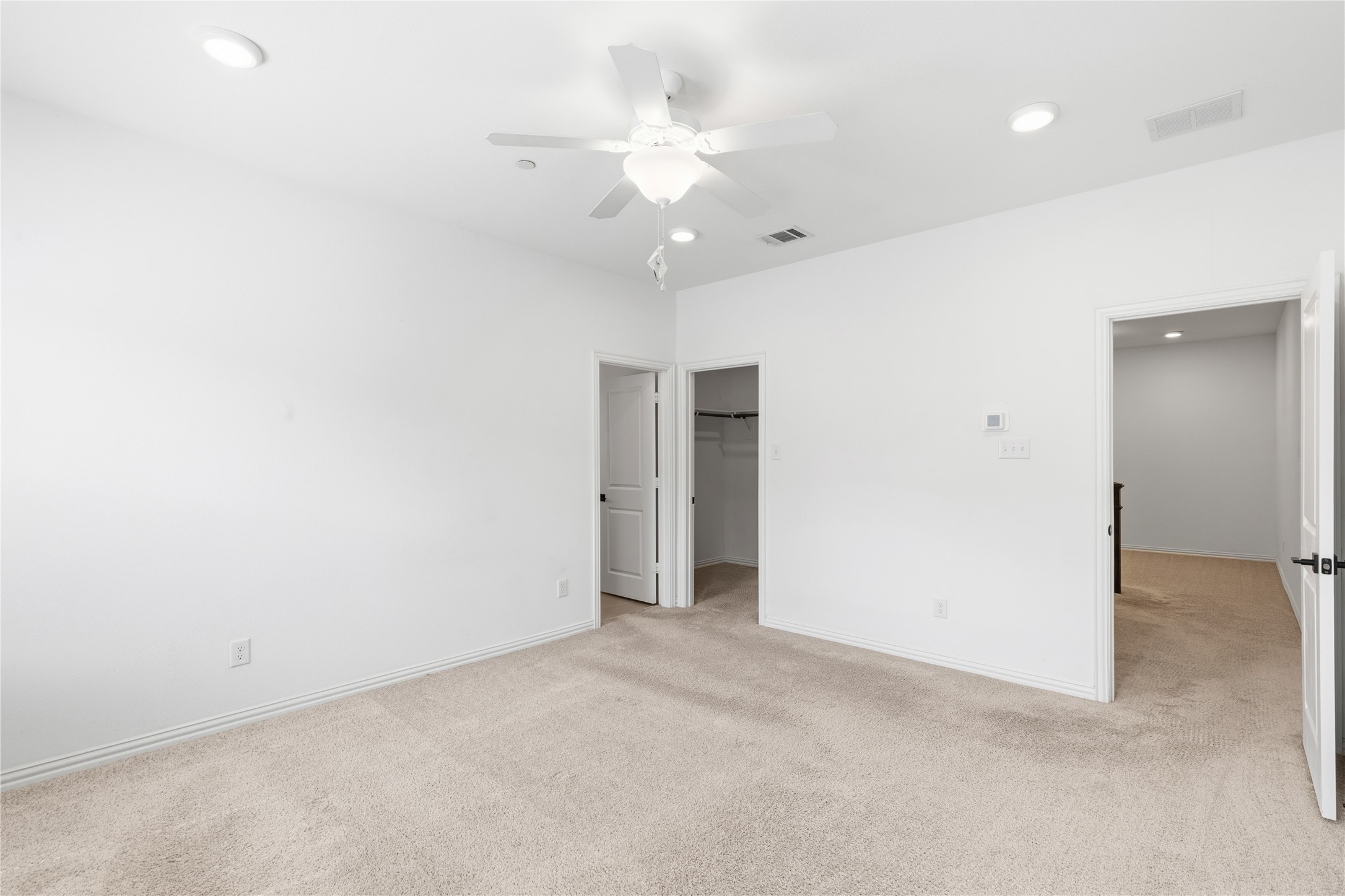 9924 Hennings Street Irving TX 75063