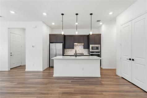 9924 Hennings Street Irving TX 75063