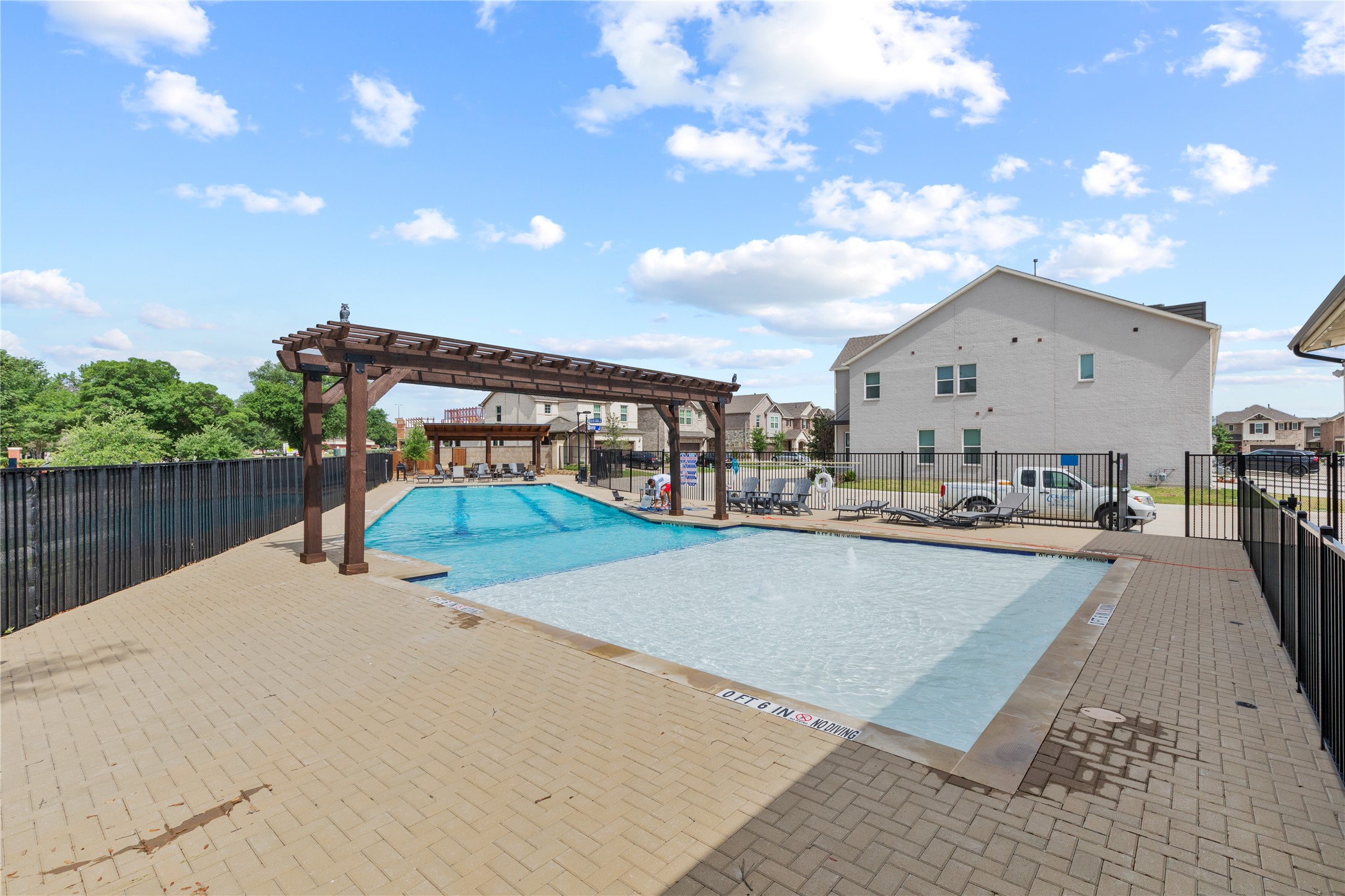 9924 Hennings Street Irving TX 75063