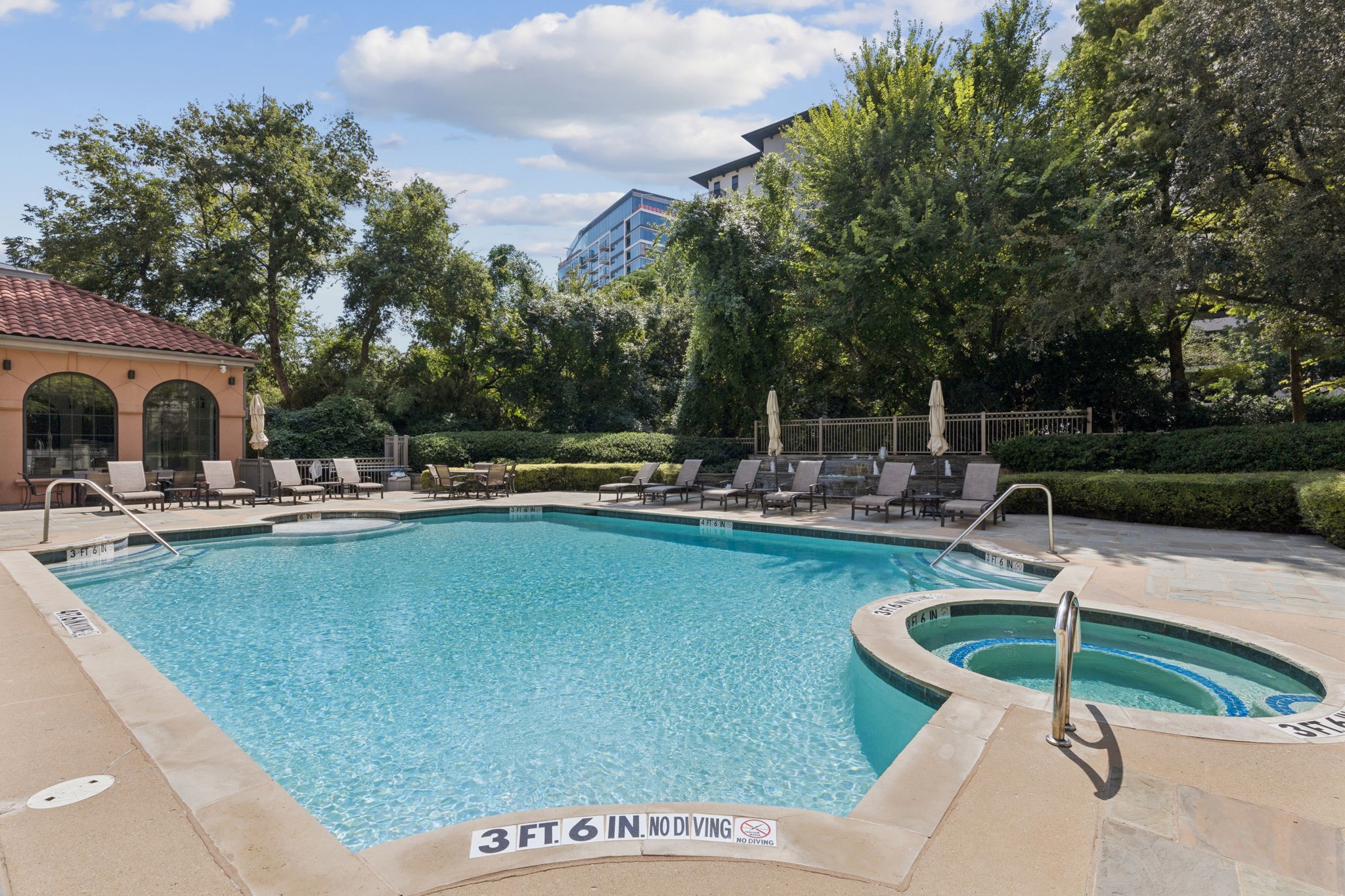 2828 Hood Street Dallas TX 75219
