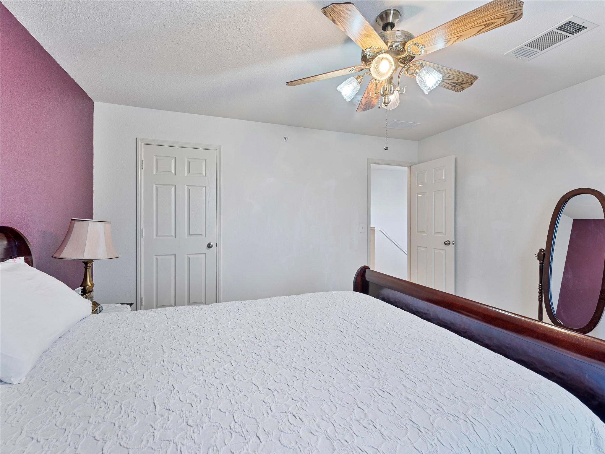 2252 Stoneleigh Place Mckinney TX 75071