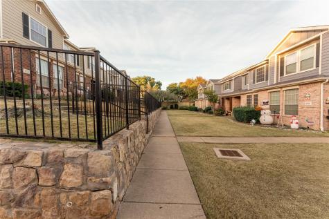 2252 Stoneleigh Place Mckinney TX 75071