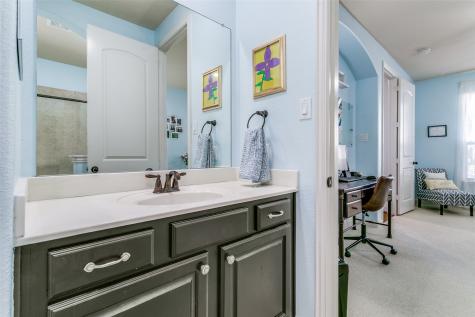 6738 Plaza Via Irving TX 75039