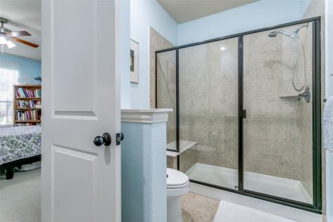 6738 Plaza Via Irving TX 75039