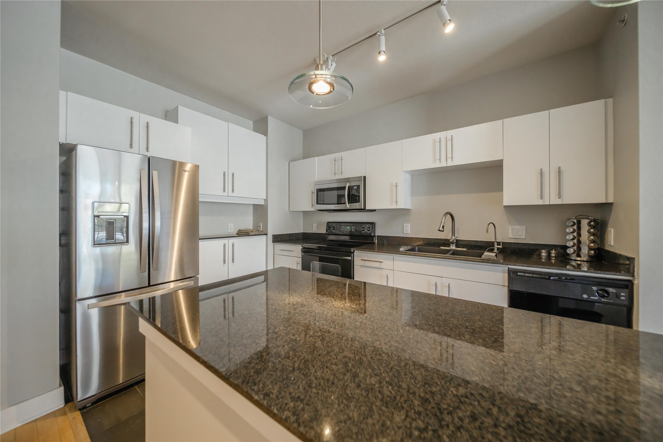 4414 Cedar Springs Road Dallas TX 75219