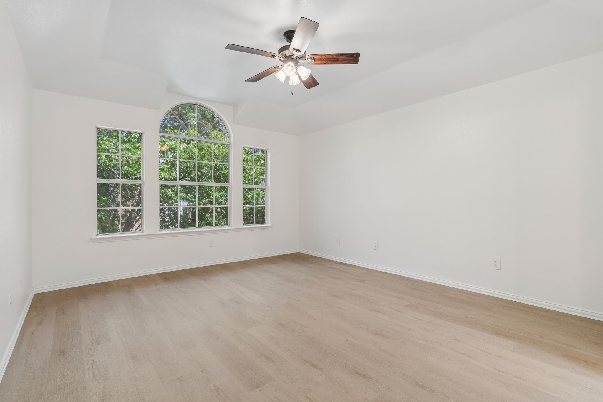 8607 Brittania Court Dallas TX 75243