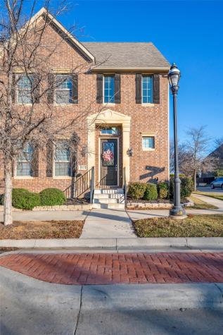 8213 Main Street North Richland Hills TX 76182