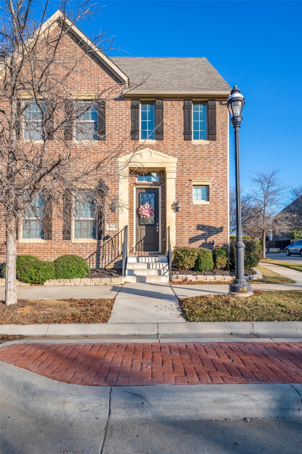 8213 Main Street North Richland Hills TX 76182
