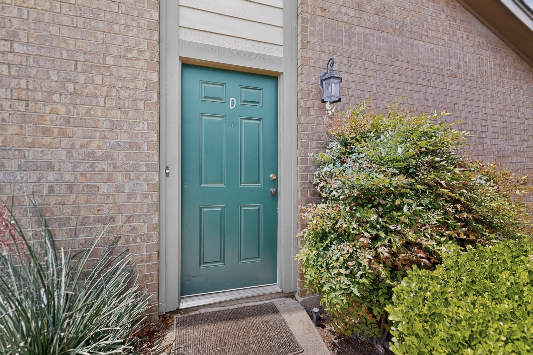 330 W Harwood Road Hurst TX 76054