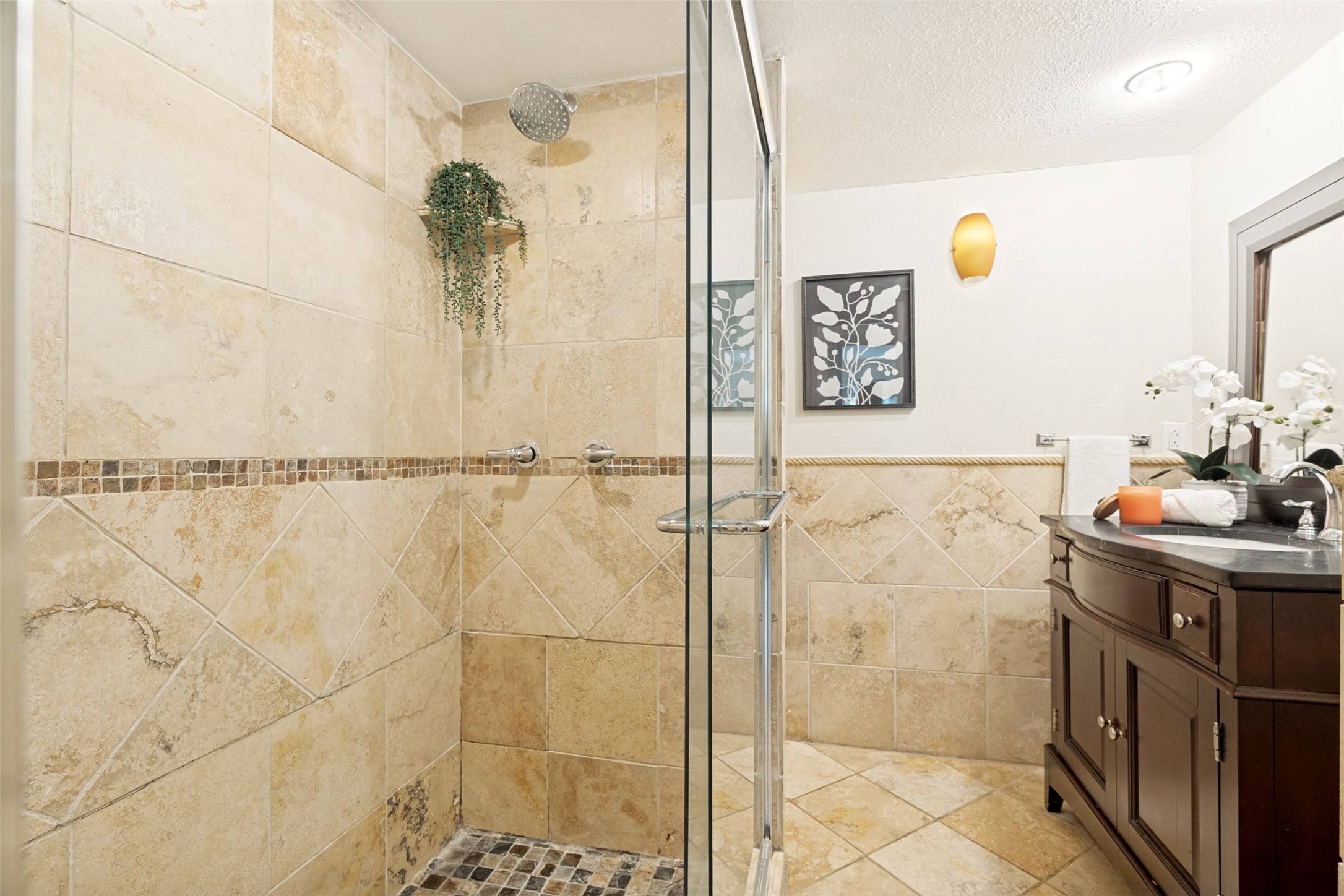 2710 Douglas Avenue Dallas TX 75219