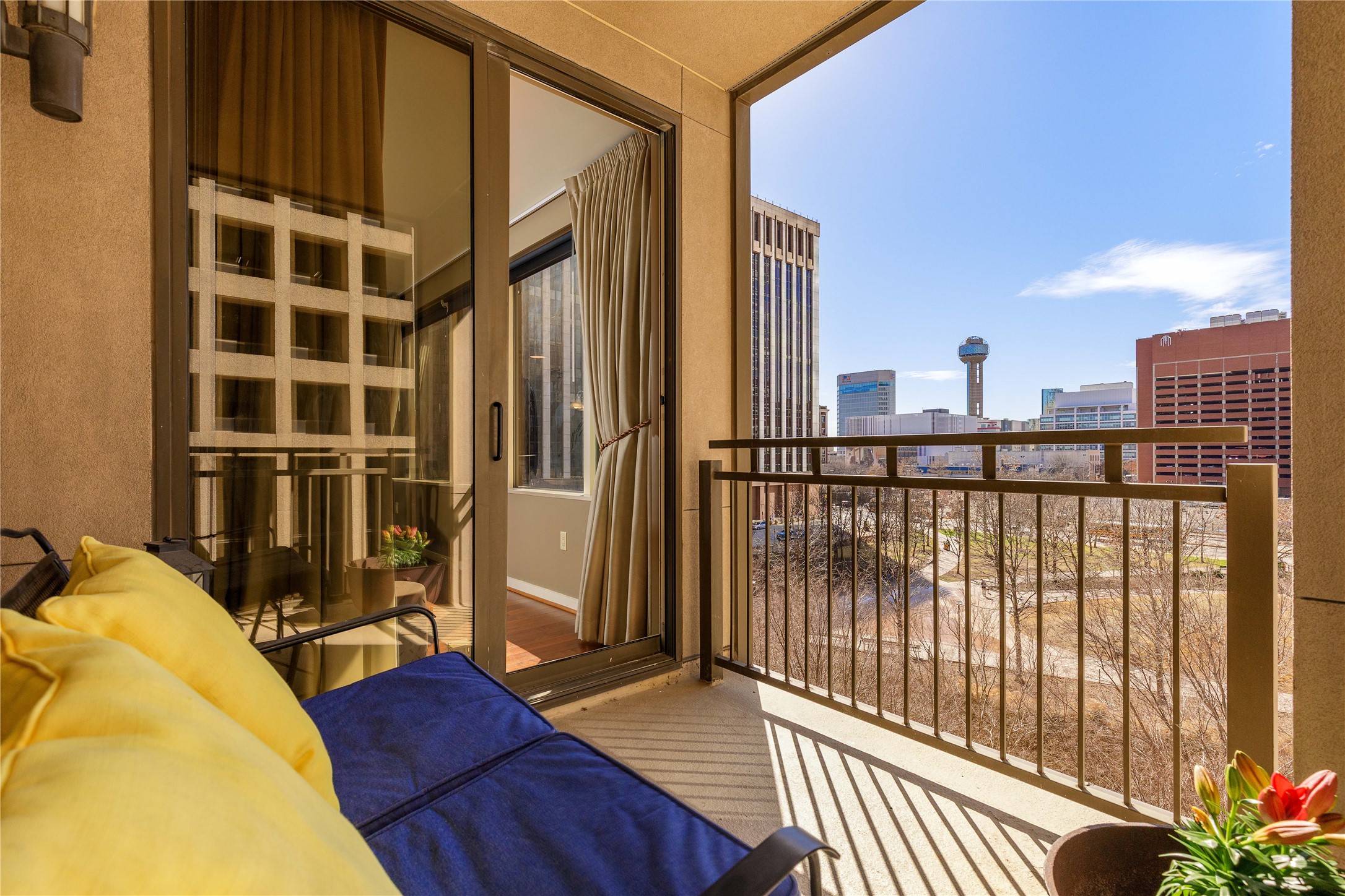 1200 Main Street Dallas TX 75202