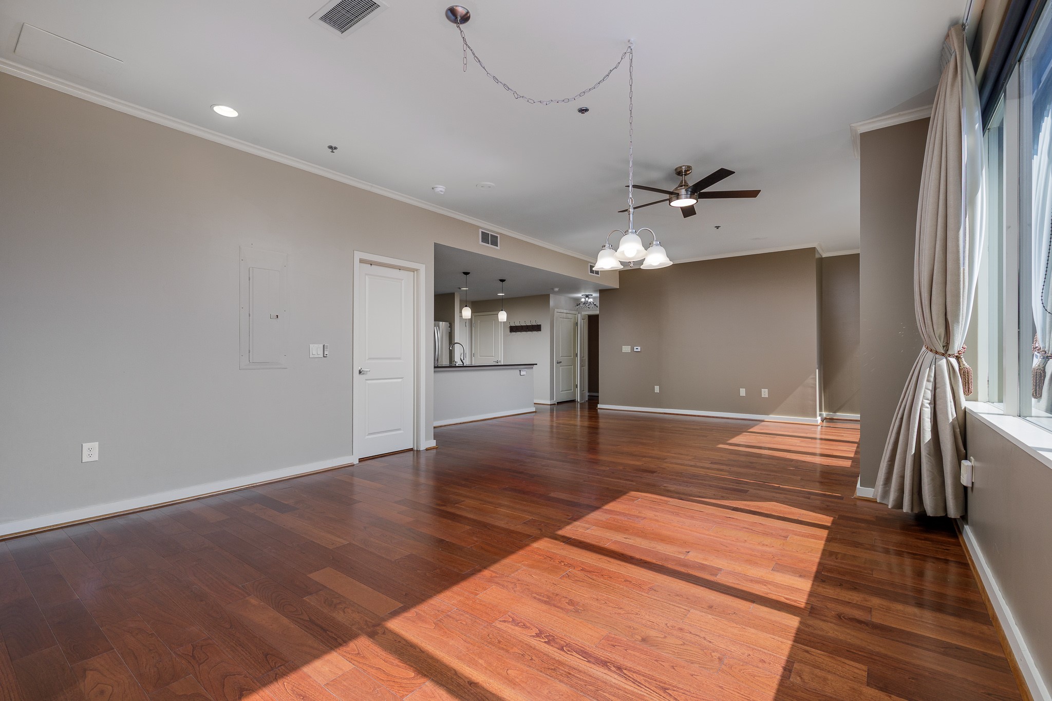 1200 Main Street Dallas TX 75202