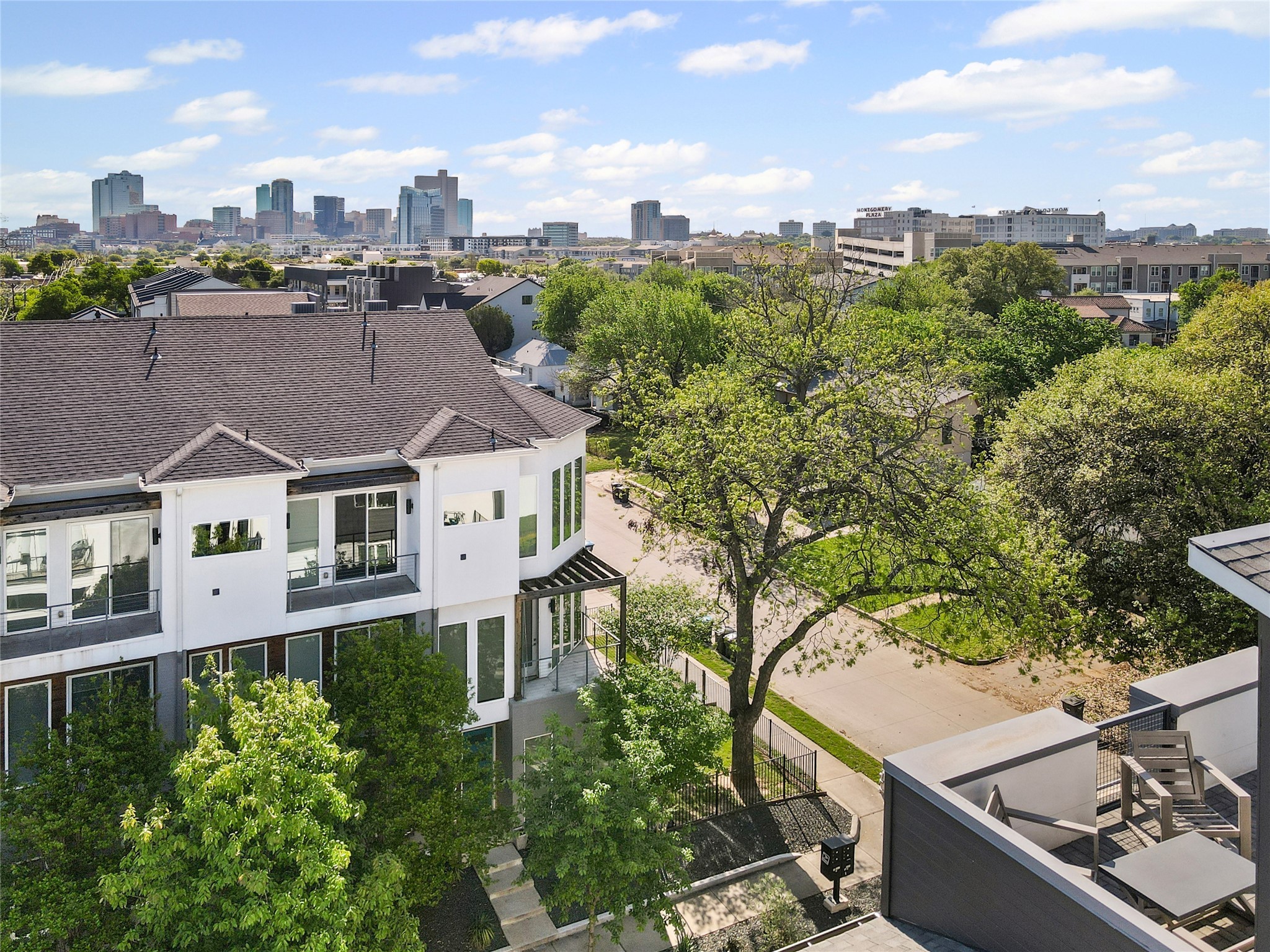 276 Currie Street Fort Worth TX 76107
