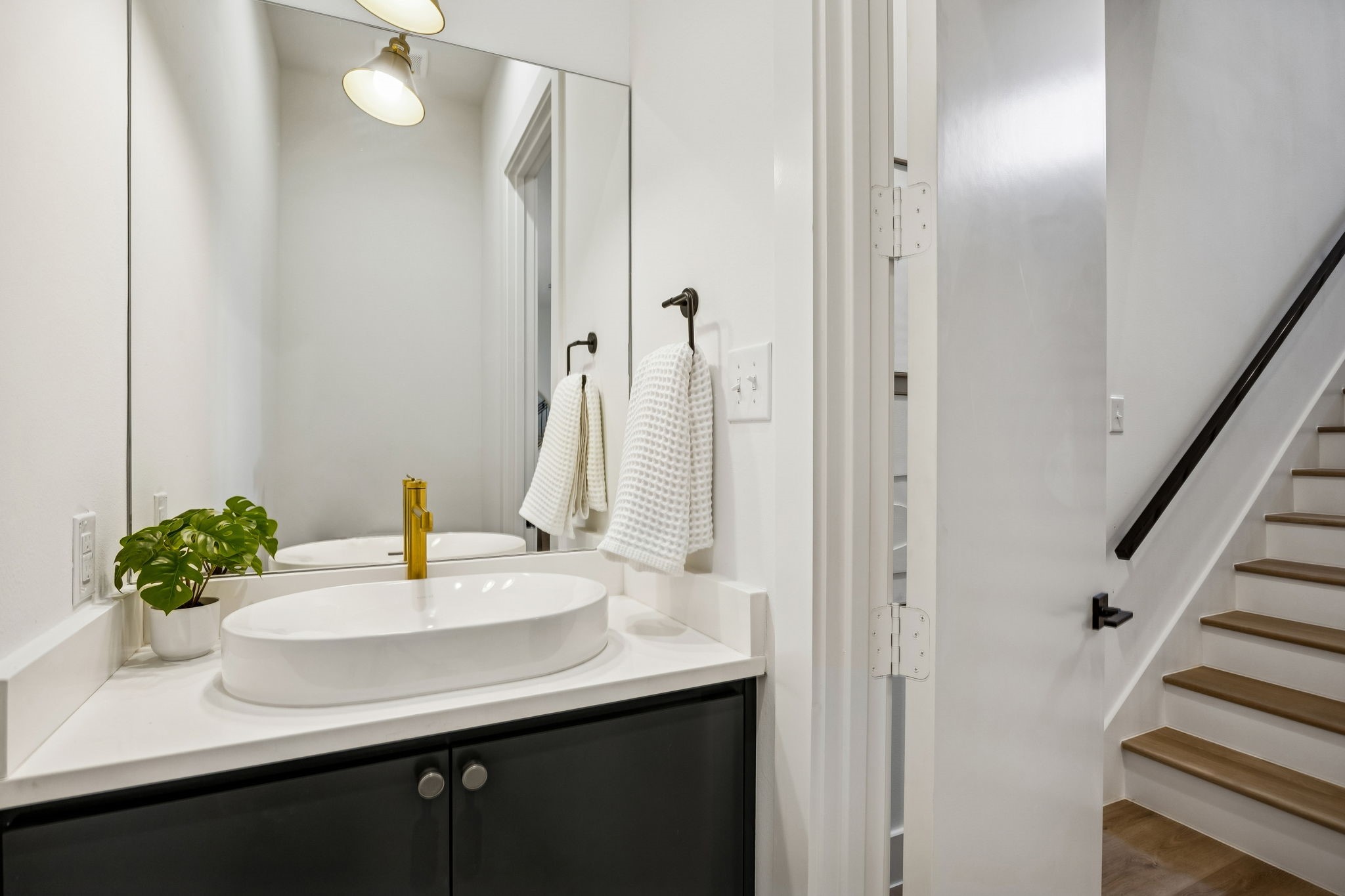 2147 Mail Avenue Dallas TX 75235