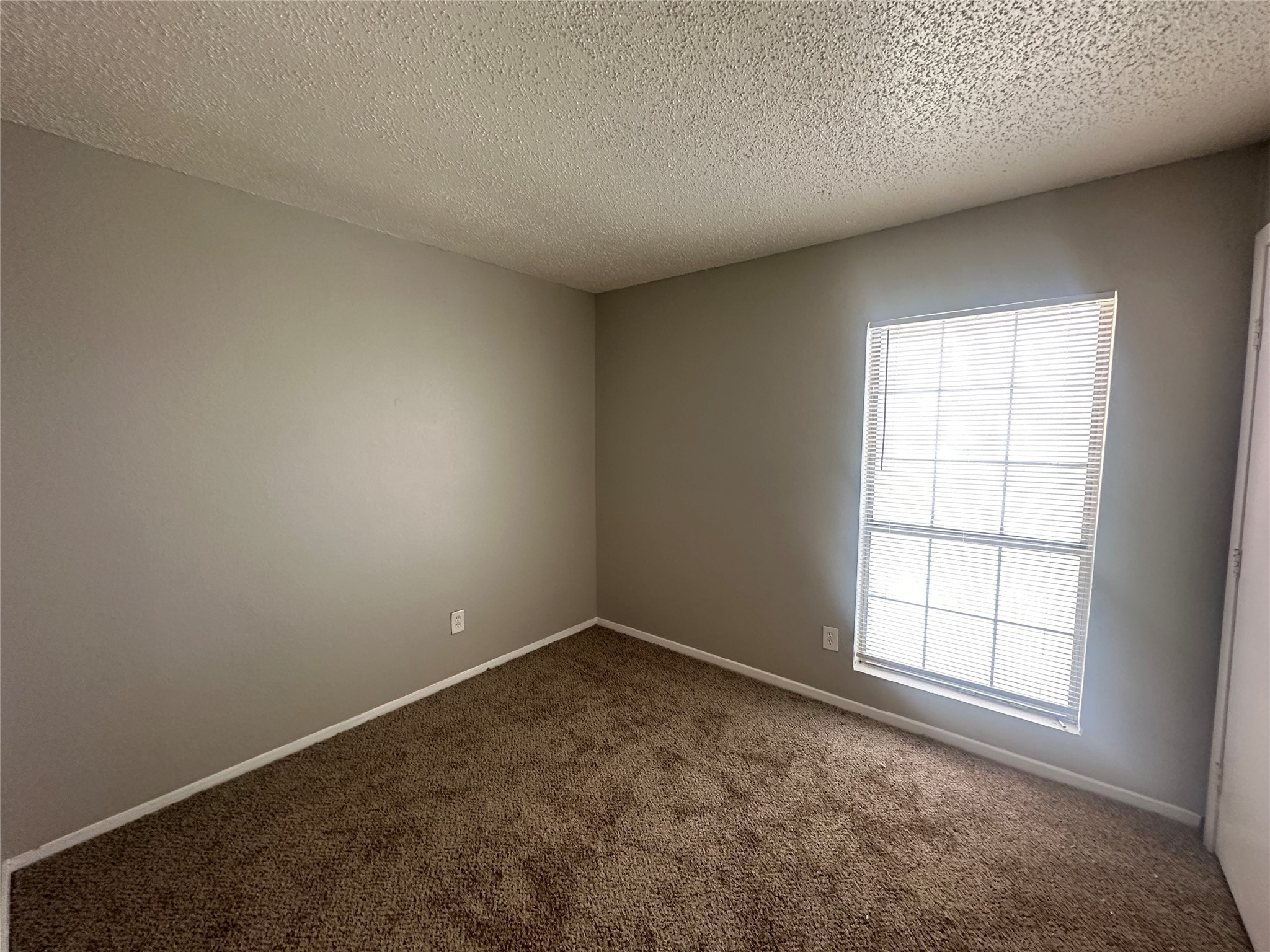 9447 Olde Towne Row Dallas TX 75227
