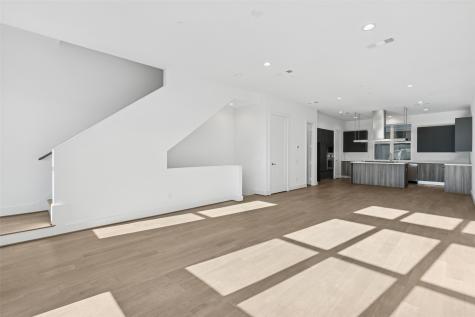 3040 Chimes Street Dallas TX 75219