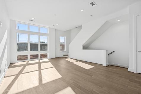 3040 Chimes Street Dallas TX 75219
