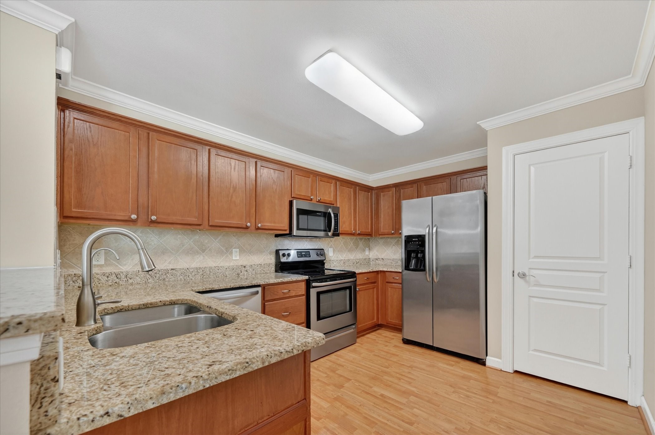 815 Earhart Avenue Grand Prairie TX 75051