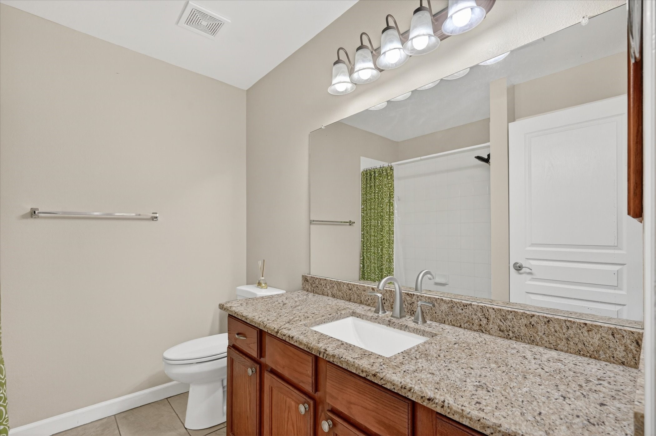 815 Earhart Avenue Grand Prairie TX 75051