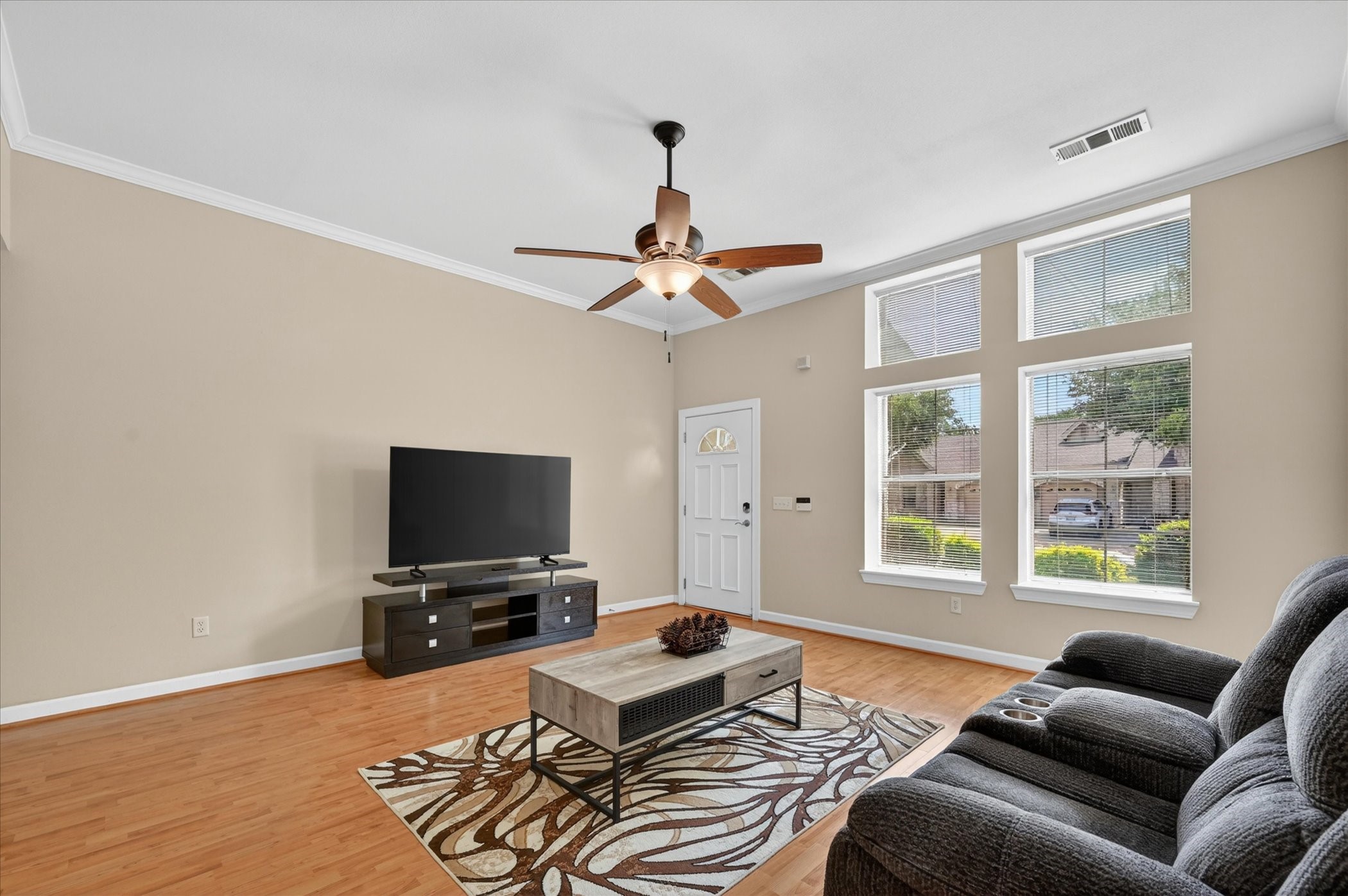 815 Earhart Avenue Grand Prairie TX 75051